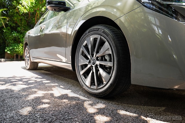 日産 セントラ 新型