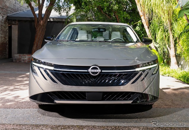 日産 セントラ 新型