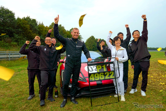 BYDの3000馬力EV『YANGWANG U9』が496.22km/hで世界最速市販車に