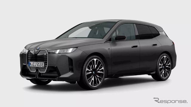 BMW iX M70 xDrive The First Edition