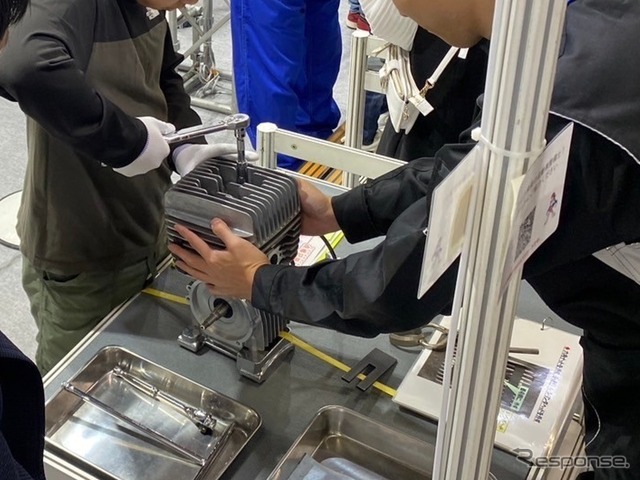 エンジン分解・組立体験