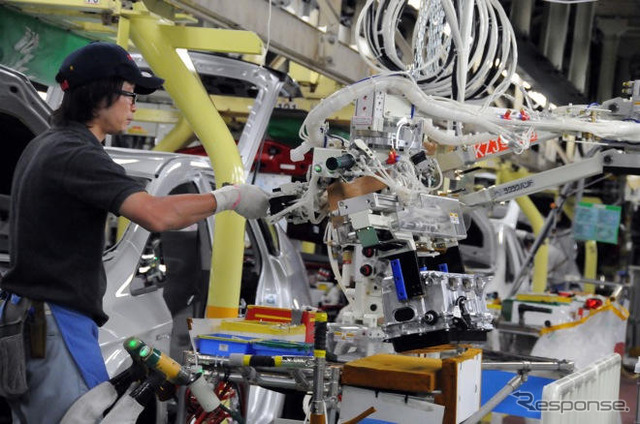 トヨタ、約800人の期間工雇用を再開---プリウス 堤工場を中心に