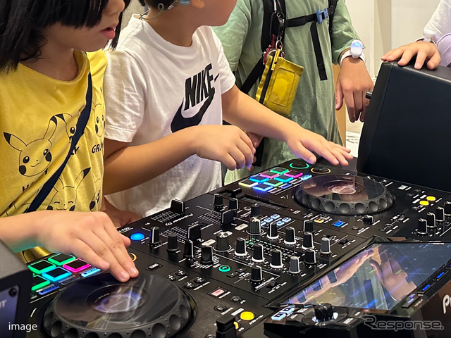 輸入車ショー「カービースタイル」