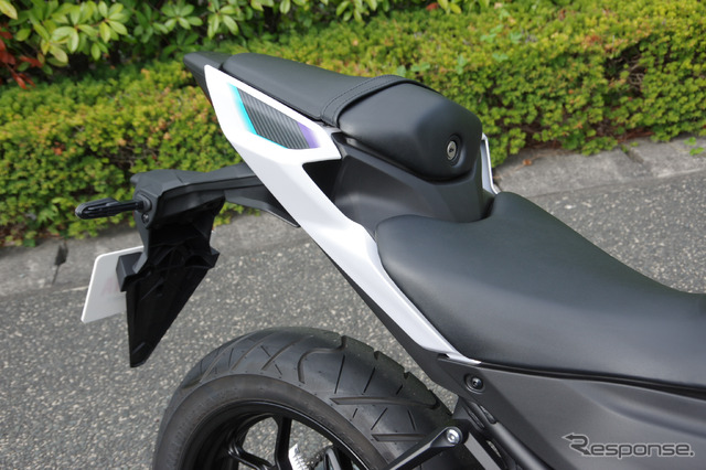 ヤマハ YZF-R25