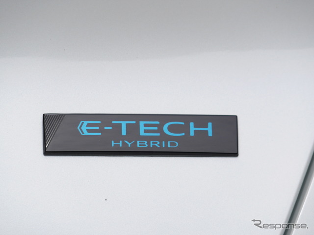 ルノー キャプチャー エスプリ・アルピーヌ フルハイブリッド E-TECH