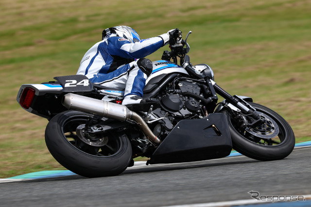 「鉄馬レース」に参戦したホンダ『CB1000F Concept』