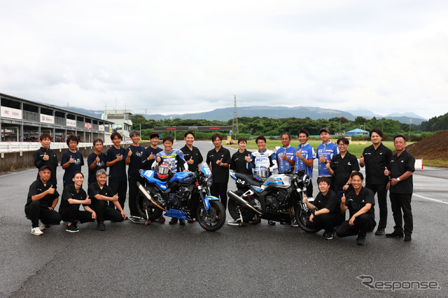 「鉄馬レース」に参戦したホンダ『CB1000F Concept』とエンジニアチーム