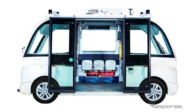 ナヴィア・モビリティ製の新型自動運転EVバス『EVO3（エヴォスリー）』
