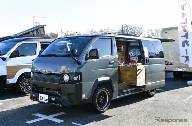 お台場キャンピングカーフェア 会場風景