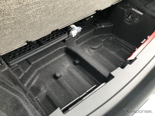 メルセデスベンツ GLC 220d 4MATIC クーペ（ISG）