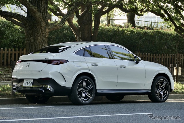 メルセデスベンツ GLC 220d 4MATIC クーペ（ISG）