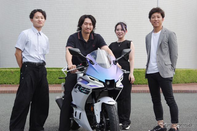 ヤマハ YZF-R25とデザイン＆カラー開発メンバー