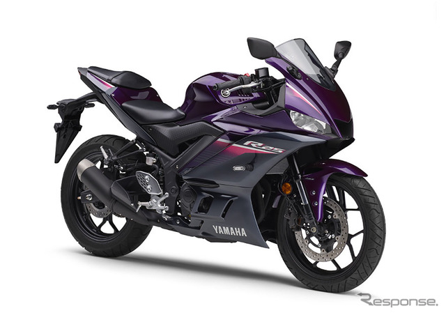 ヤマハ YZF-R25 2023年モデルの「パープル」