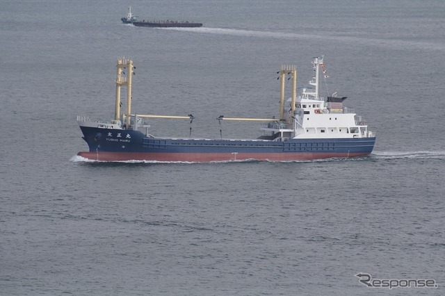 伊豆七島海運の貨物船：友正丸