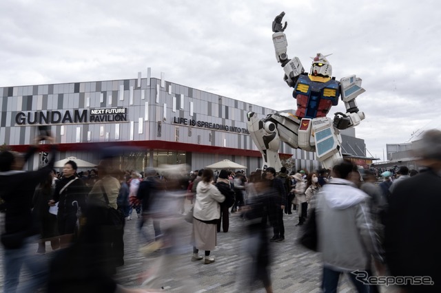 大阪・関西万博が閉幕、184日間で2500万人超が来場した(写真は初日)