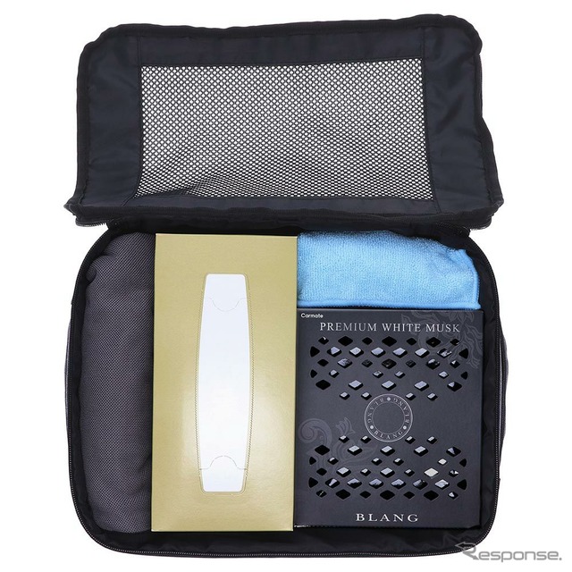 カーメイトの「ジムニー専用 助手席下収納バッグ」