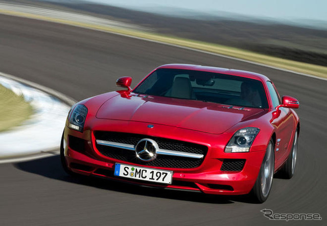 ［写真蔵］メルセデスベンツ SLS AMG…エクスクルーシブな内外装