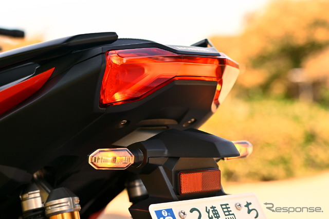 ホンダ ADV160