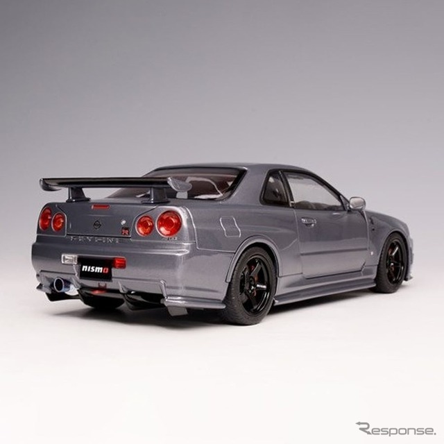 日産『スカイラインGT-R』(BNR34)の1/18スケールミニカー