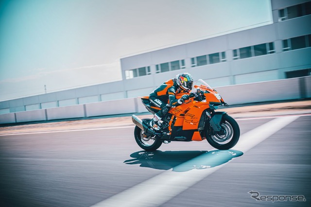 KTM『990 RC R』の2026年モデル