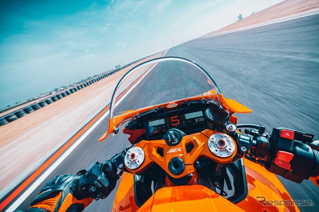 KTM『990 RC R』の2026年モデル
