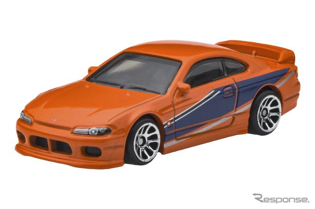 日産シルビア ”S15”(10月18日発売)