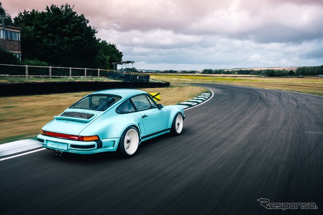 Porsche 911 Carrera Coupe Reimagined by Singer