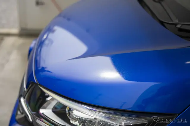 一見綺麗に見えるのだがよく見るとウロコ状の汚れが付着している