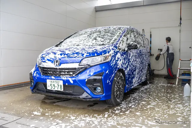 たっぷりな泡でボディー全体を包み込む