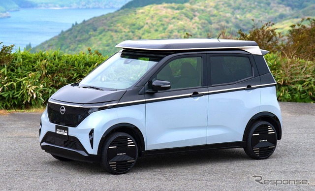 日産サクラの電動スライド式ソーラーシステム「Ao-Solar Extender(あおぞら エクステンダー)」搭載プロトタイプ