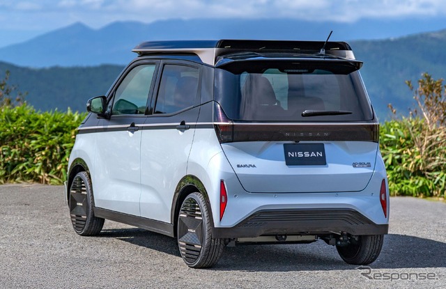 日産サクラの電動スライド式ソーラーシステム「Ao-Solar Extender(あおぞら エクステンダー)」搭載プロトタイプ
