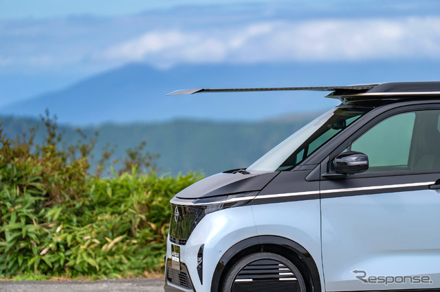 日産サクラの電動スライド式ソーラーシステム「Ao-Solar Extender(あおぞら エクステンダー)」搭載プロトタイプ