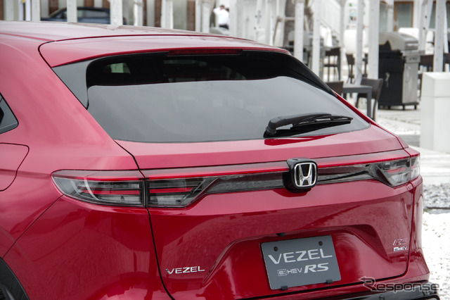 ホンダ ヴェゼル e:HEV RS