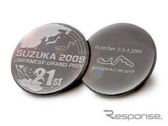 【F1日本GP】記念メダル販売中…座席番号入り