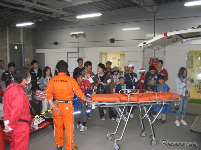 【SUPER GT 第7戦】イベント報告…キッズ記者体験や熱気球など