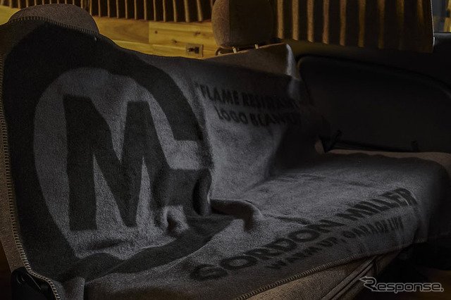 GORDON MILLER・NANGA FLAME RESISTANT LOGO BLANKET
