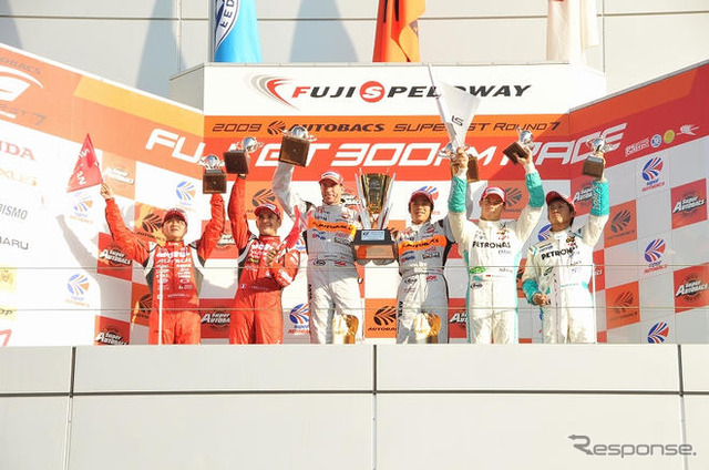 【SUPER GT 第7戦】イベント報告…キッズ記者体験や熱気球など