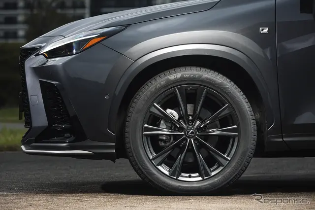 ドライ路面を走っていても性能持続性が高いので数シーズン使用する事が可能だ