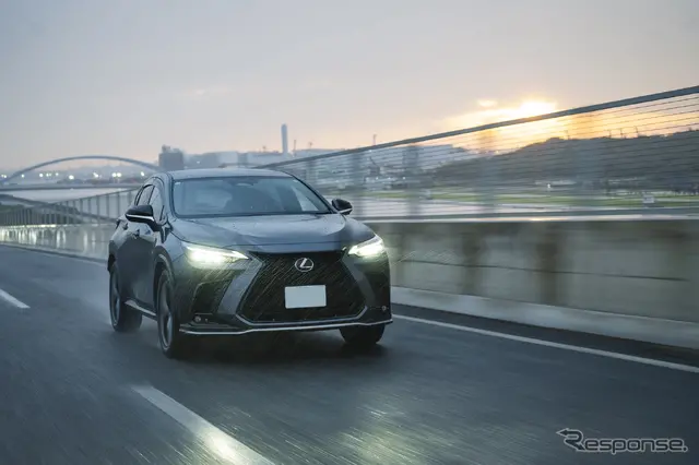 雨が強くなってきた高速走行でも安定感ある走りを実現していた