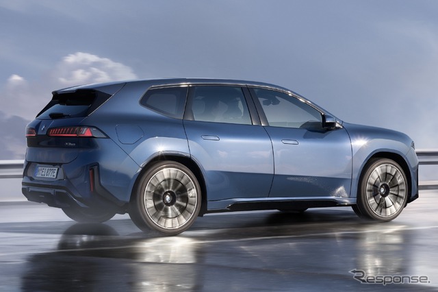 BMW iX3 標準タイプ