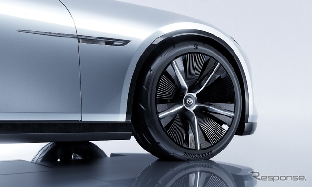 マツダ・ビジョン・クロスクーペ(ジャパンモビリティショー2025)