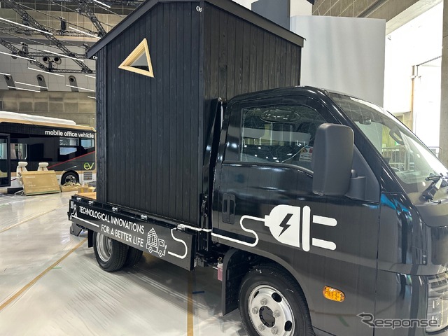 BYDの新型EVトラック「T35」をベースにしたトレーラーサウナ