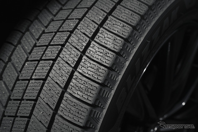 ブリヂストン『ブリザック WZ-1』