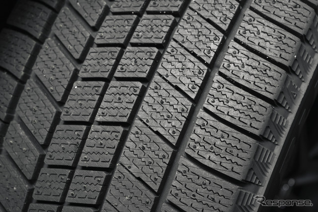 ブリヂストン『ブリザック WZ-1』