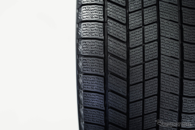 ブリヂストン『ブリザック WZ-1』