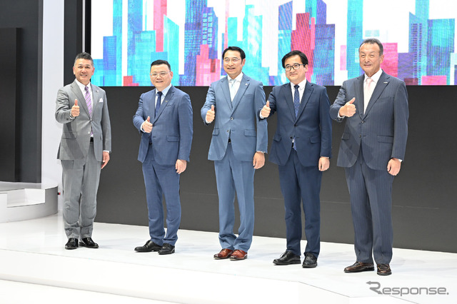 BYDのプレスカンファレンス（ジャパンモビリティショー2025）