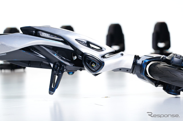 ヤマハ MOTOROiD：Λ（ジャパンモビリティショー2025）