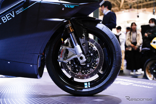 大型EVスポーツバイクの『PROTO BEV』（ジャパンモビリティショー2025）