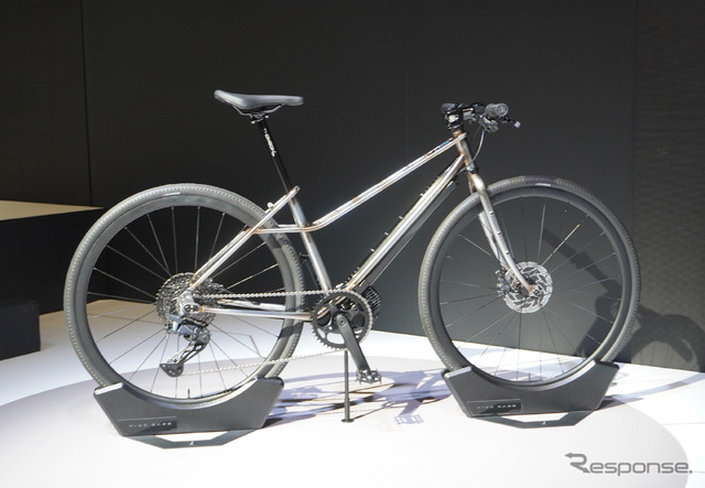 eバイクのコンセプト「Y-00B」（ジャパンモビリティショー2025）