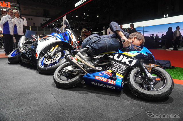 筆者のソロ試乗※特別に許可を得て撮影しています